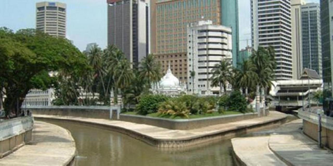 Hawk Hotel & Hostel Kuala Lumpur Exterior photo